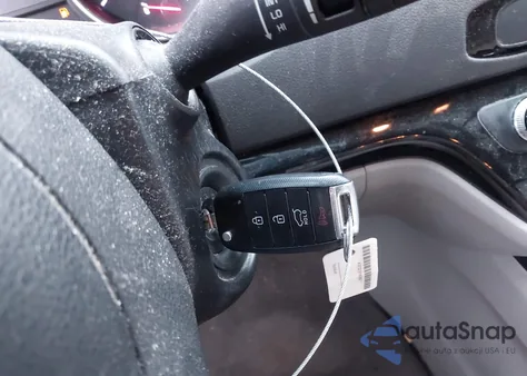 2016 Kia Sedona Lx z USA, uszkodzony, nr VIN KNDMB5C14G6180040